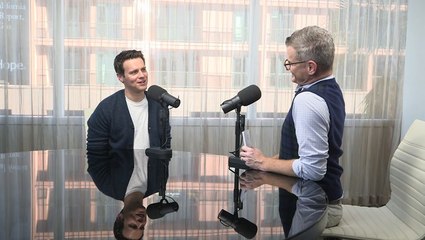 'Frozen 2': Jonathan Groff Finally Gets to Show Off His Singing Voice
