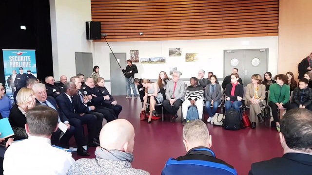 Besançon (25) : Préfet, policiers et mairie rencontrent les habitants de Planoise