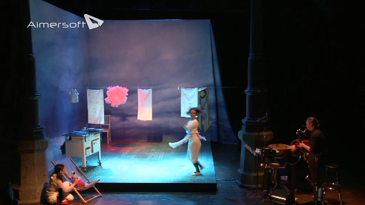 Hinterm Haus d Wassermann