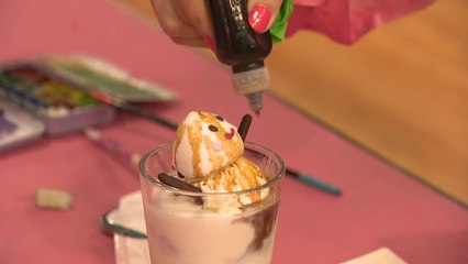 말 타고 그림 그리고...카페가 바뀐다 / YTN