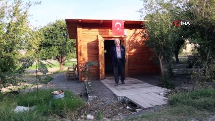 Otostop Çekerek Çıktığı Ülkesine 66 Yıl Sonra Geri Döndü
