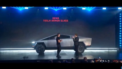 Vidro “inquebrável” da nova pickup da Tesla parte durante apresentação