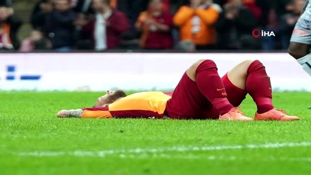 Galatasaray - Medipol Başakşehir maçından kareler -2-