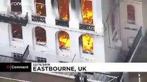 Dramatische Bilder: Feuer zerstört Hotel in Eastbourne