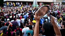 Duque convoca a diálogo nacional tras paro y disturbios en Bogotá