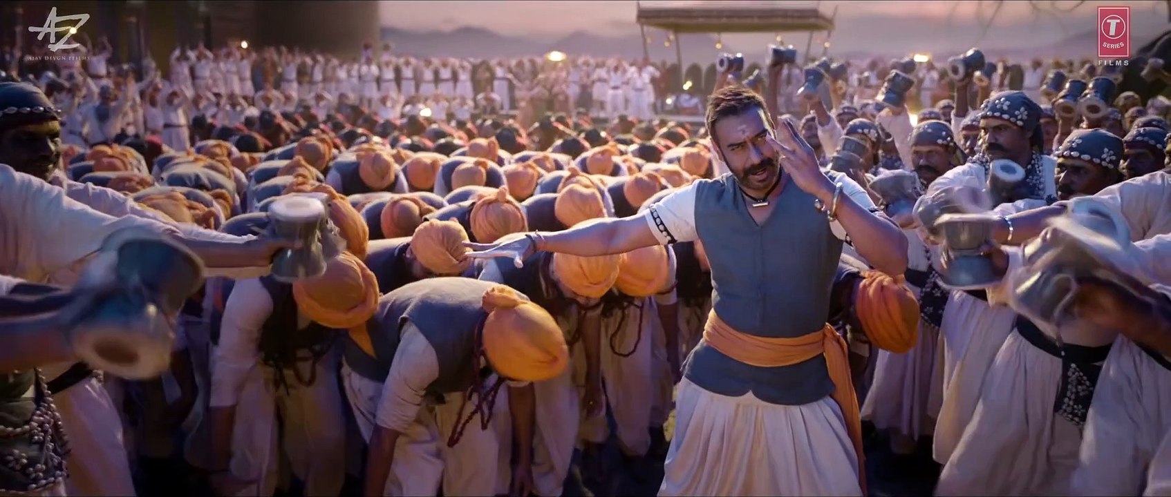 Tanhaji The Unsung Warrior - Official Trailer Ajay D, Saif Ali K, Kajol Om Raut 10 Jan 2020