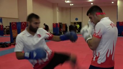 Spor şampiyon kick boksçunun hedefi dünya şampiyonluğu