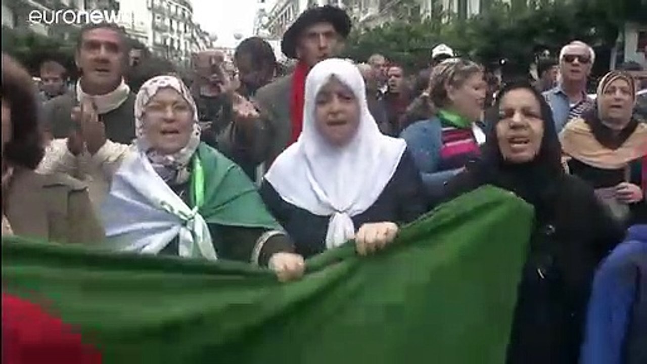 Nueve meses de protestas contra los militares y las élites en Argelia