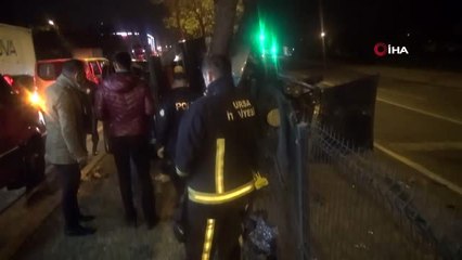 Bursa'da feci kaza..Ağaca çarpan sürücü hayatını kaybetti
