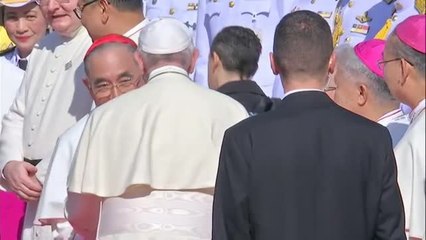 El papa Francisco abandona Tailandia y parte rumbo a Japón