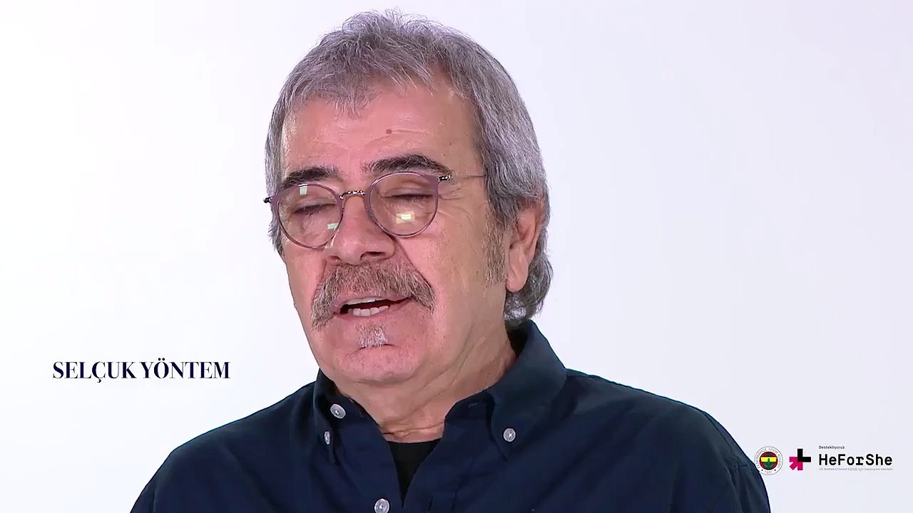 Fenerbahçe'den 25 Kasım paylaşımı: "Kadına şiddet suçtur. Ortak olma, seyirci kalma"