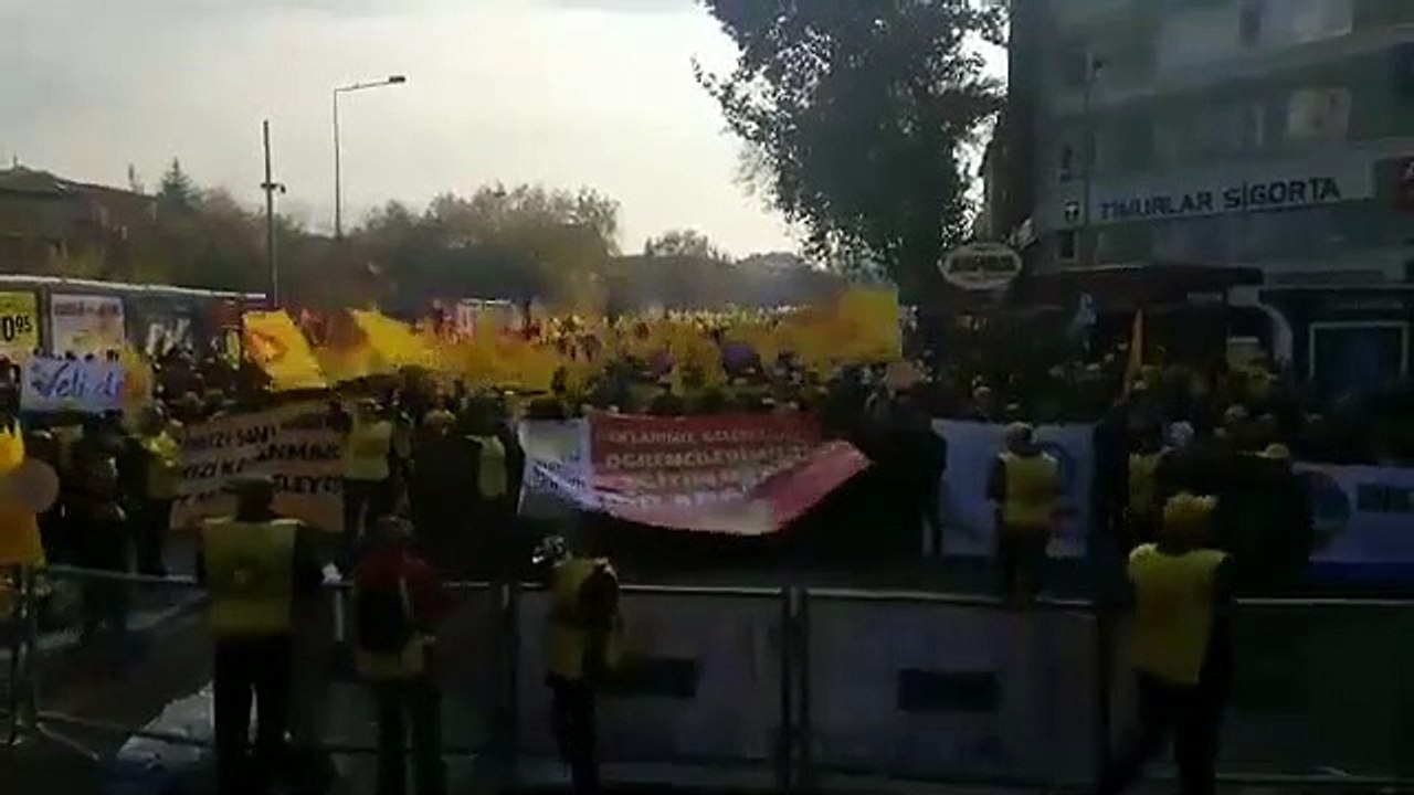 Eğitim Sen'den miting: "Eğitim hakkı maliyet meselesi olamaz. O bütçe sarayın, iktidarın bütçesi değil"