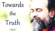Acharya Prashant: When you walk towards the Truth, the Truth walks along with you