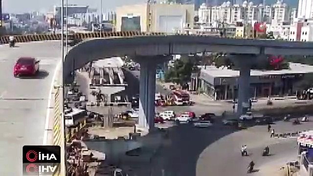 Üst geçitten uçan otomobil dehşet yaşattı: 1 ölü, 6 yaralı