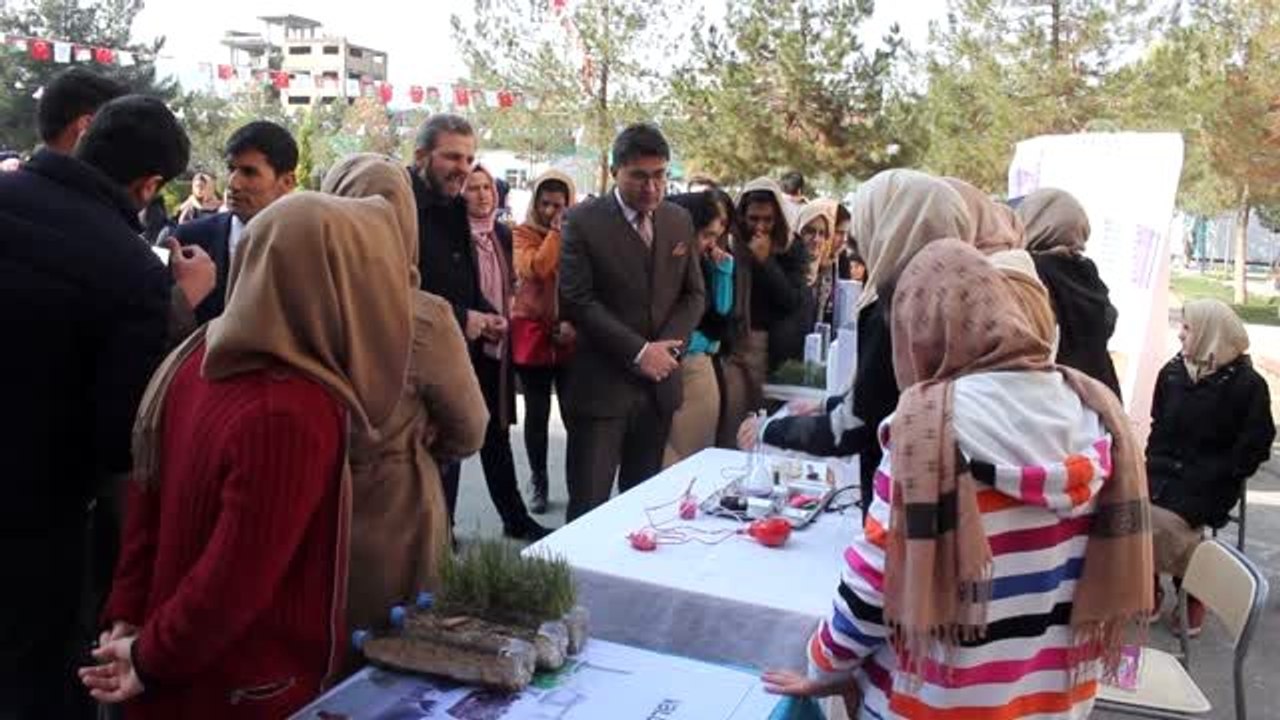 Afganistan'daki TMV kız lisesinde "Bilim ve Kültür Şenliği" düzenlendi