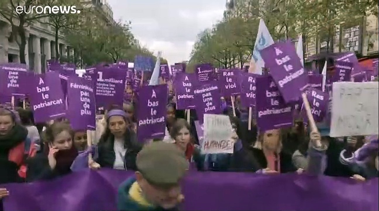 Gewalt gegen Frauen - Massendemonstrationen in Paris und Rom