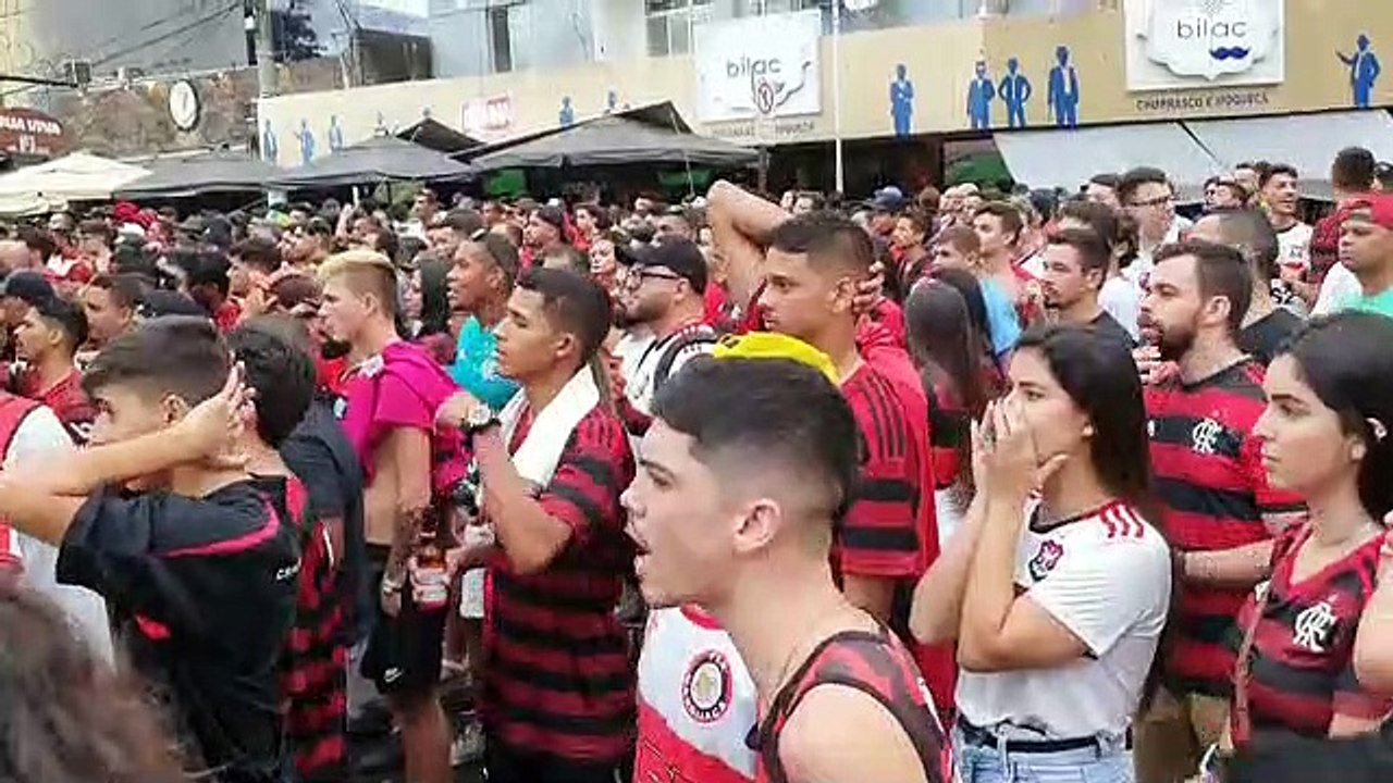 Reação de torcedores no momento do gol do River