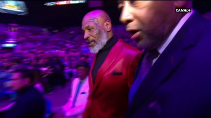 Mike Tyson est présent pour le combat - Réunion Wilder VS Ortiz - Acte 2