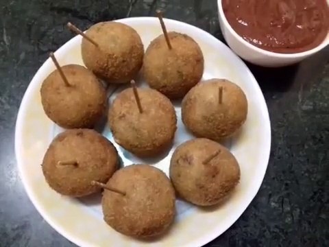 Healthy Soyabean Lollipops _ कैसे बनाएं सोयाबीन और आलू के हेल्दी लॉलीपॉप _ Crisp