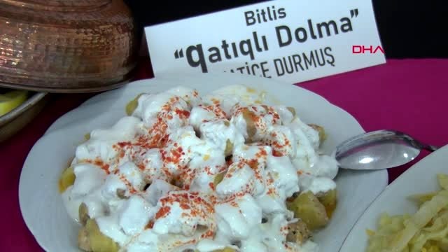 Bursa ögretmenler yemek hazırladı, öğrenciler oyladı