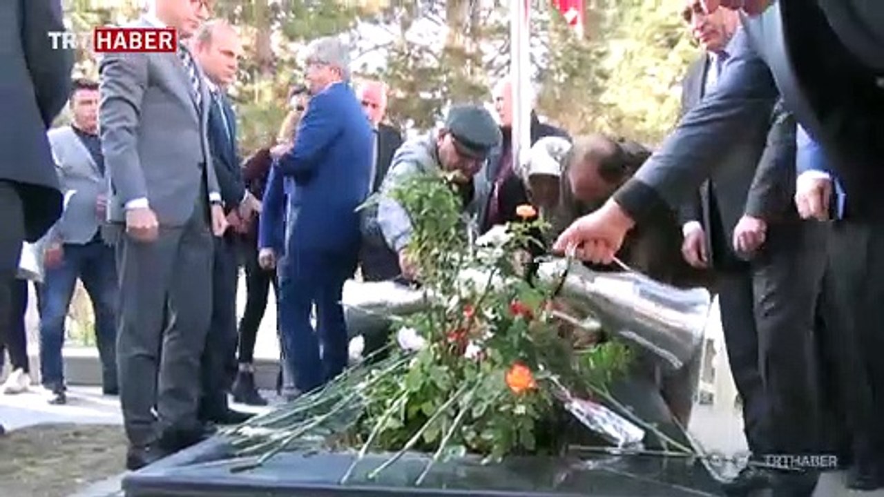 Şehit Aybüke öğretmen kurduğu müzik sınıfında anıldı