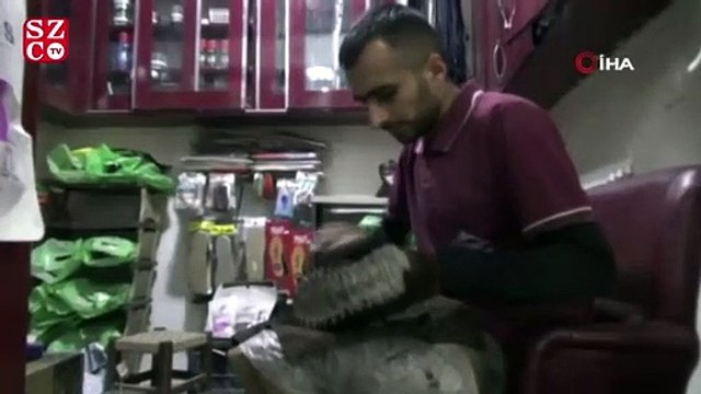 Atanamayan öğretmen adayı ayakkabı boyacısı oldu