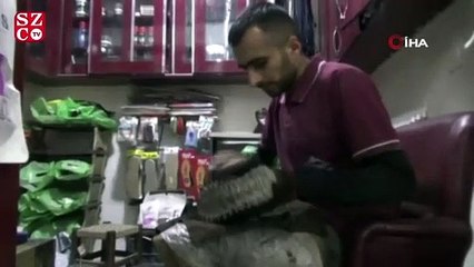Atanamayan öğretmen adayı ayakkabı boyacısı oldu