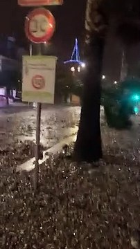 A Cagnes-sur-Mer des bateaux projetés sur le front de mer