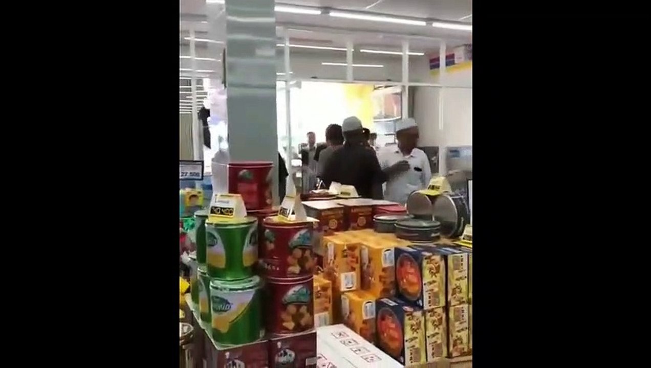 Pria yang Marah-marah  di Indomaret Karena diberi Sumbangan Rp 1000 Akhirnya Minta Maaf(0)