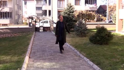 Günay öğretmenin "kızlarım" dediği çok sayıda öğrencisi oldu