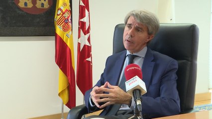 Garrido ve "perfectamente factible" usar el móvil como título de transporte