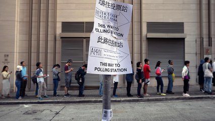 بدء التصويت في انتخابات مجالس المقاطعات بهونغ كونغ