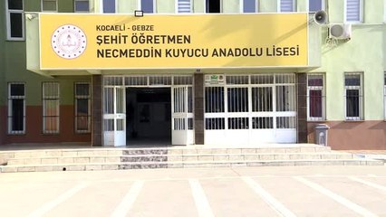 Öldürülen Necmeddin öğretmenin ailesi 24 Kasım'ı hüzünlü geçiriyor