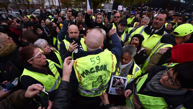 Gilets jaunes : Renaud pour ou contre le mouvement ? Sa réponse cash