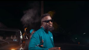 Sarkodie - Oofeetsɔ ft. Prince Bright [Buk Bak] (Official Video)