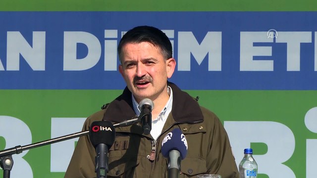 Pakdemirli: 'Dünyada yaşayan her bir insan için bir fidan dikme hedefimiz var' - İZMİR