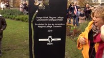 La madre de Nagore Laffage acude a la inauguración en Irún de un parque en memoria de su hija