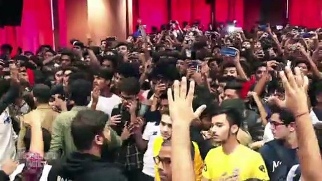 Bhumi Pednekar, Ananya Pandey & Kartik Aryan Visit Thakur College Fest Taarangan19 For The Promotion Of ‘Pati Patni Aur Woh’