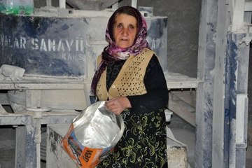 70'lik nine 10 kişinin yapamadığı işi tek başına yapıyor