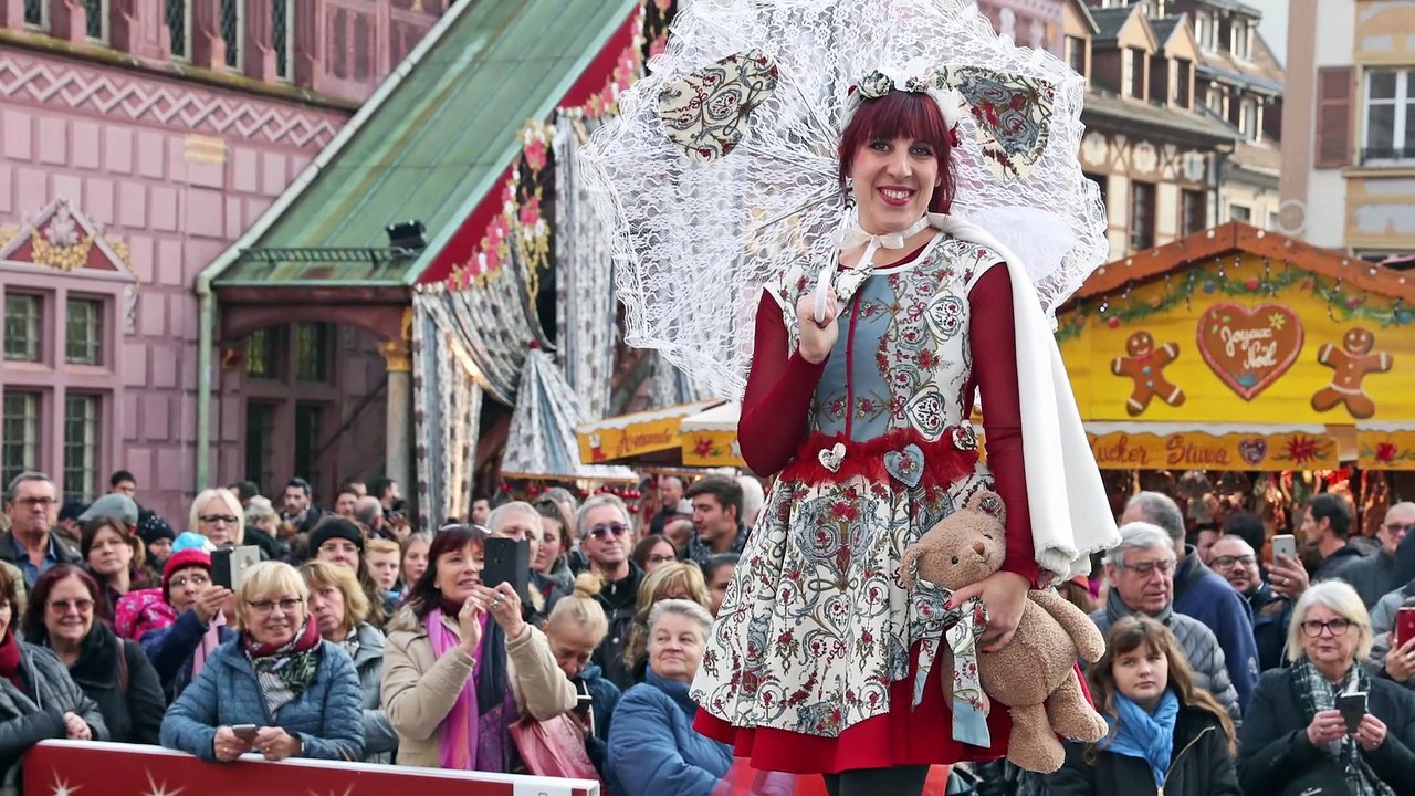 Défilé étoffes de Noël