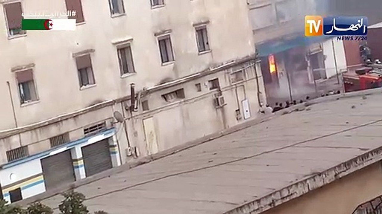 حريق مهول بحي 5 جويلية بباب الزوار