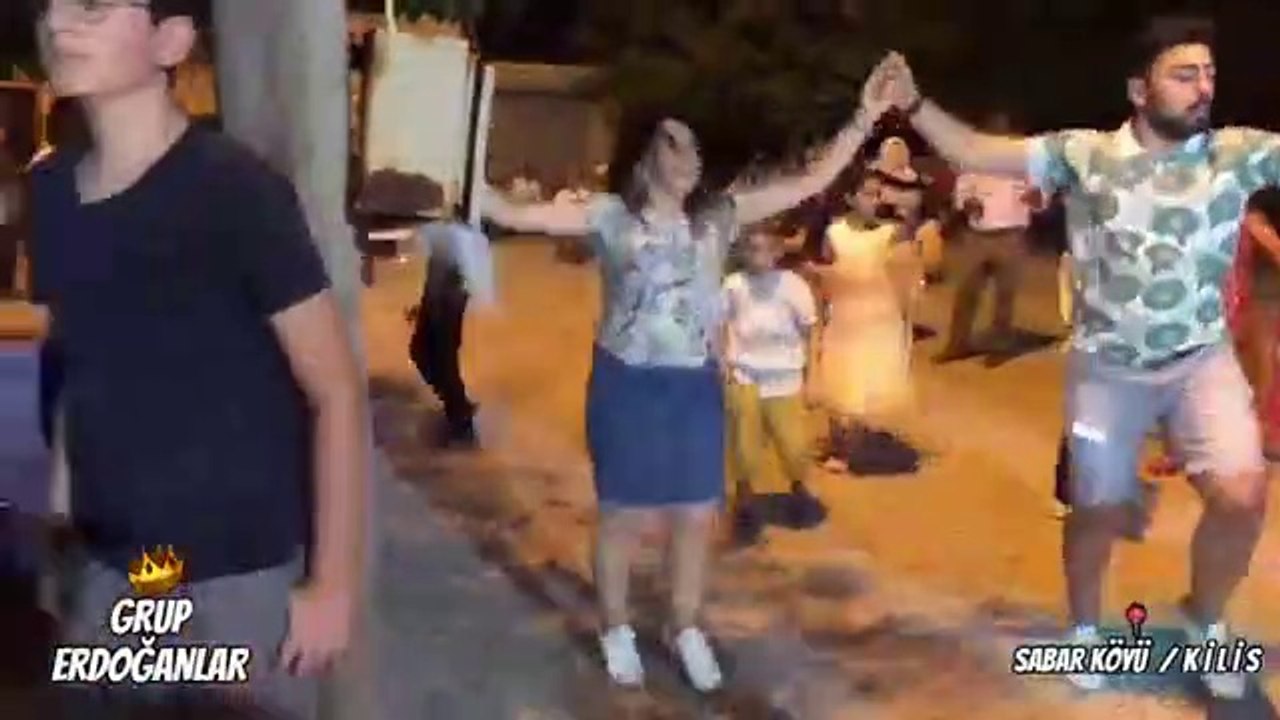 Antep’te Karadeniz Kızlarından Horon Şov !