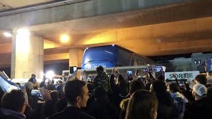 TFC-OM : les supporters olympiens présents à l'arrivée du bus