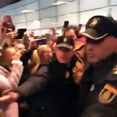 İspanya’da Can Yaman Hayran Çılgınlığı ✨ - thumbnail