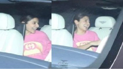 Aww! Anushka Sharma gives surprise to Virat Kohli at Mumbai airport