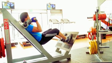 Viendo Como Chica En Gimnasio