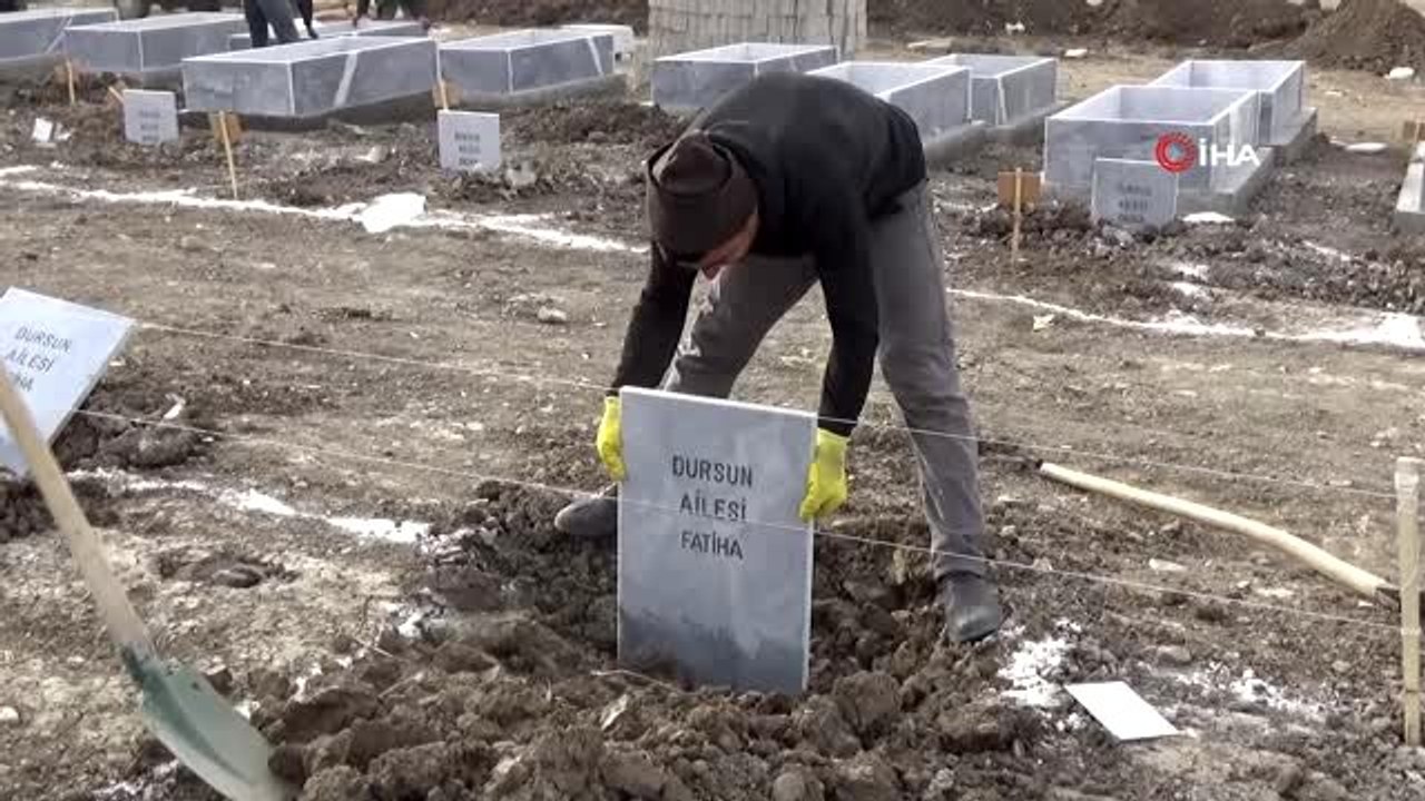 Baraj suları altında kalacak 2 bin 128 mezarın taşıma işlemi başladı