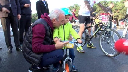 İstanbul ümraniye belediyesi öğretmenler günü'nde sporcuları bir araya getirdi