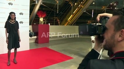 Marathon man Kipchoge, hurdle heroine Muhammad win Athlete of the Year