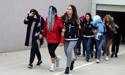 Antalya'da "jigolo yapma" vaadiyle dolandırıcılık: 19 gözaltı